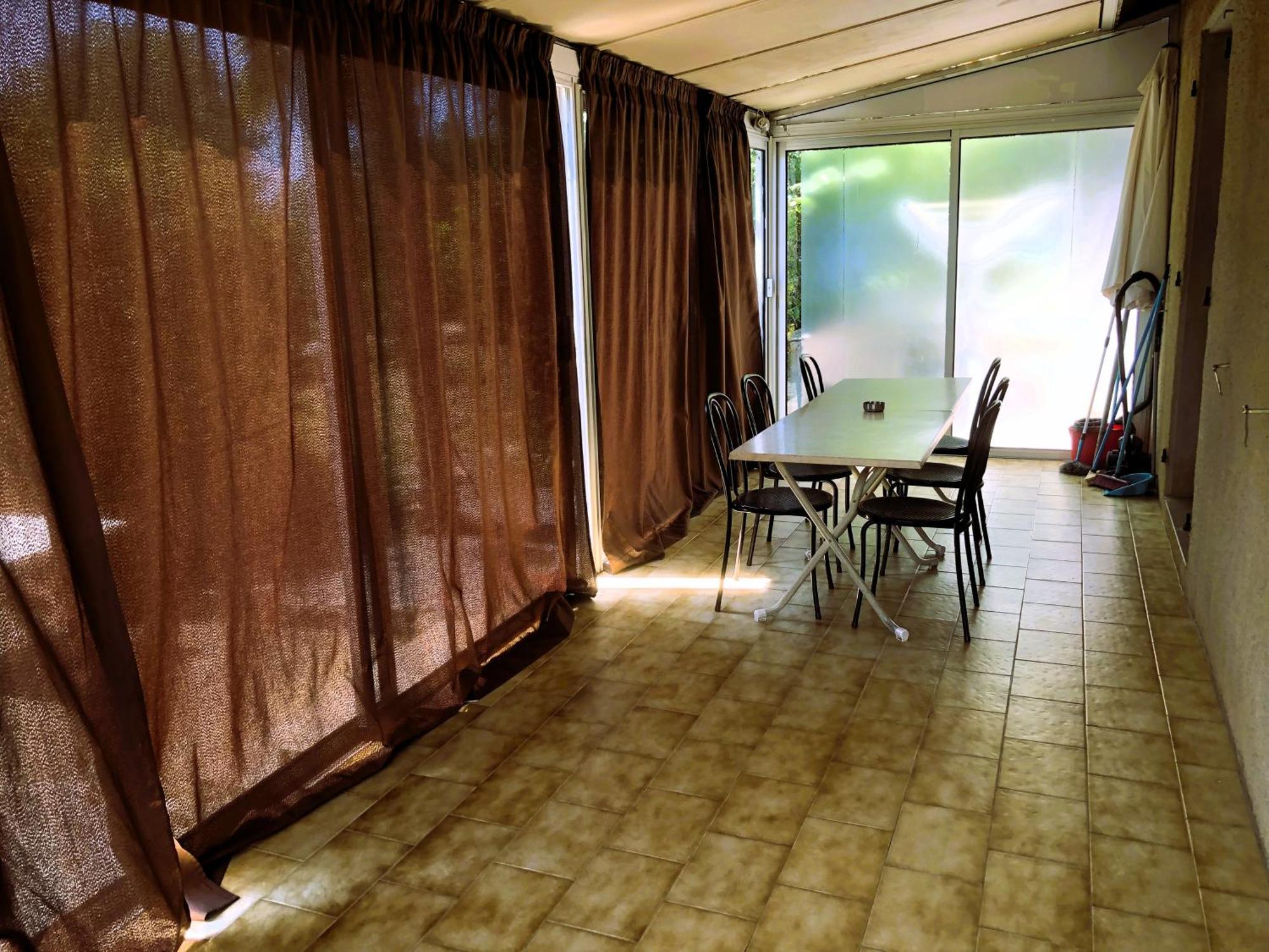 Hotel Les Persedes Lavilledieu  ภายนอก รูปภาพ