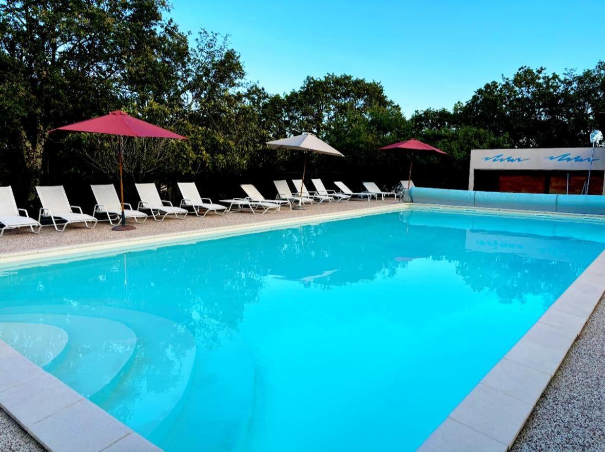 Hotel Les Persedes Lavilledieu  ภายนอก รูปภาพ