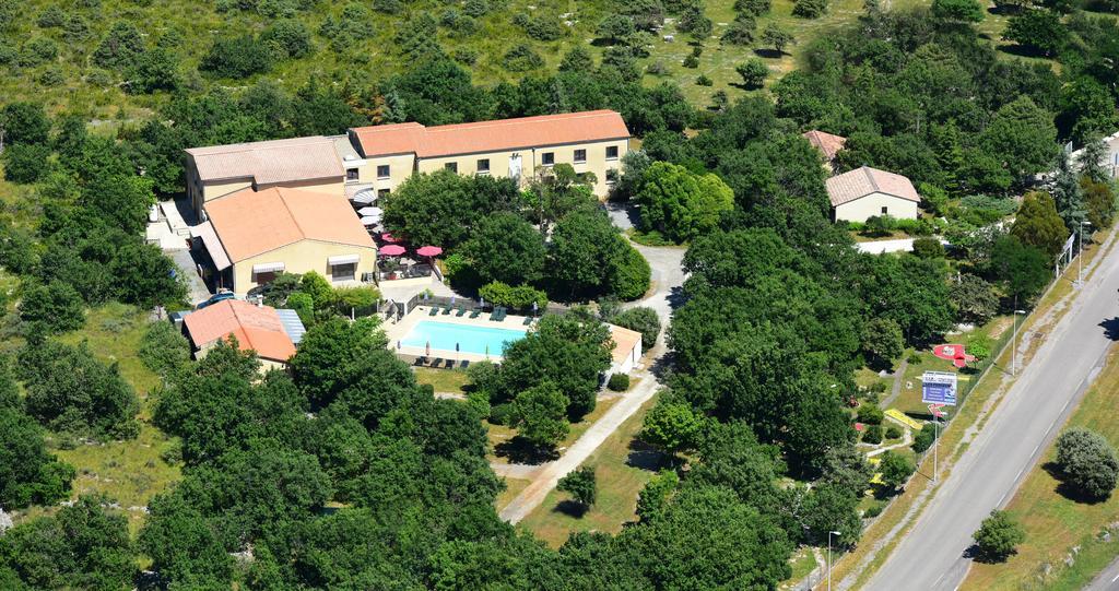 Hotel Les Persedes Lavilledieu  ภายนอก รูปภาพ