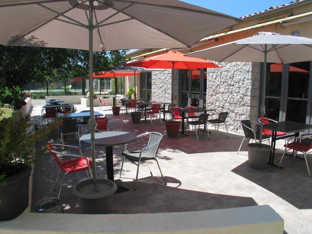 Hotel Les Persedes Lavilledieu  ภายนอก รูปภาพ