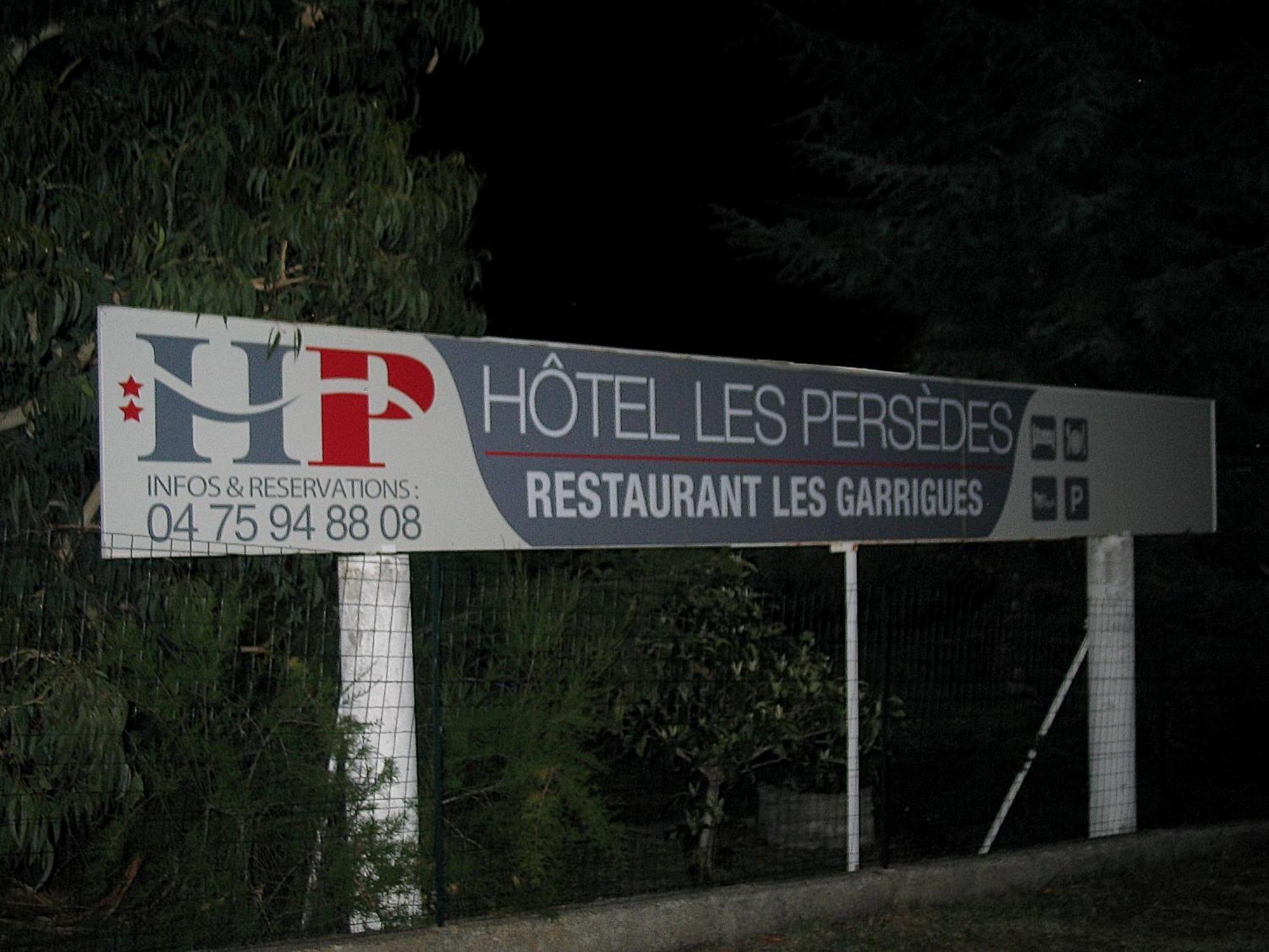 Hotel Les Persedes Lavilledieu  ภายนอก รูปภาพ