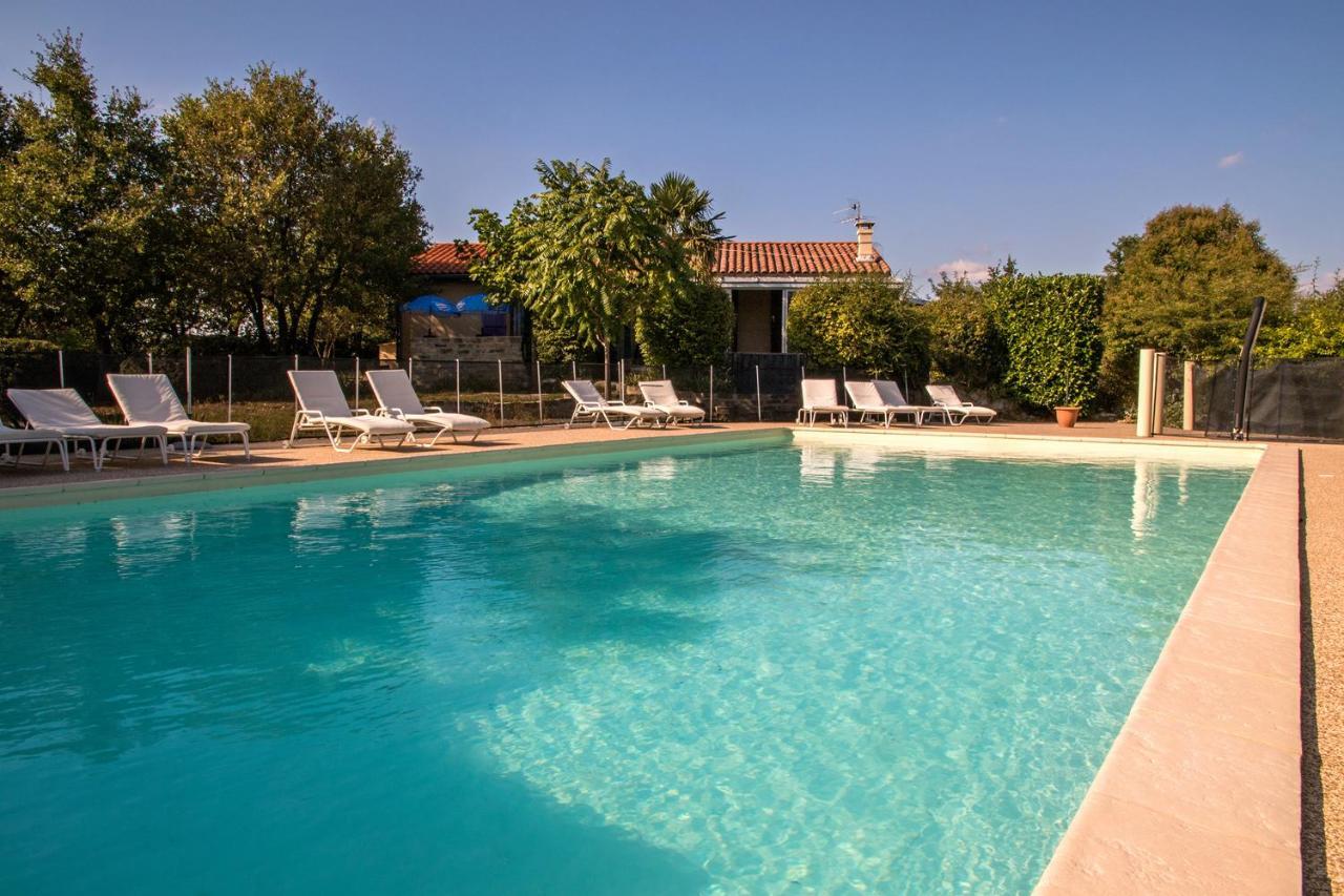 Hotel Les Persedes Lavilledieu  ภายนอก รูปภาพ
